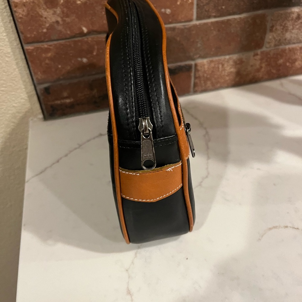 Vintage Yves Saint Laurent leather travel /toiletry bag - Picture 6 of 10